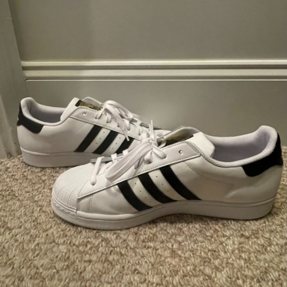 Adidas Superstar Sneakers